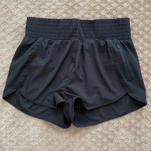 DUPE Lululemon shorts. No tags, but never worn. EXCELLENT condition.